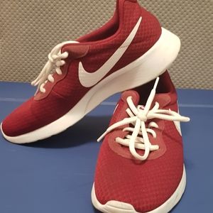 NIKE burgundy/red shoes size 10